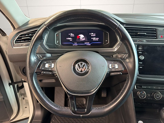 Volkswagen Tiguan 15 of 24