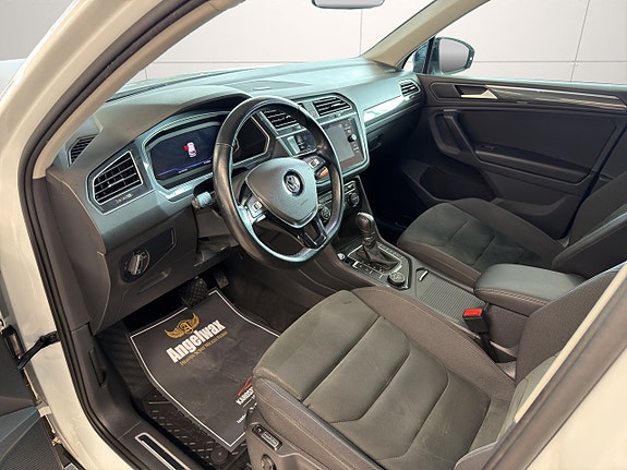 Volkswagen Tiguan 9 of 24