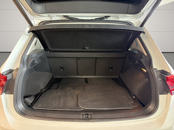 Volkswagen Tiguan 19 of 24