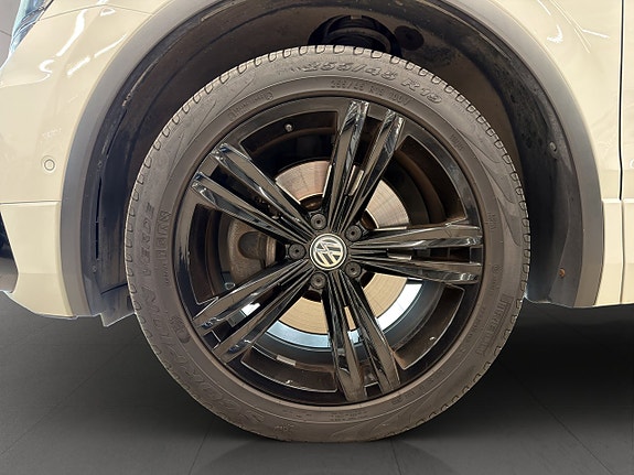 Volkswagen Tiguan 8 of 24
