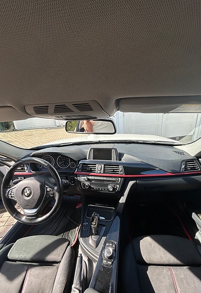 BMW 320d 9 of 10