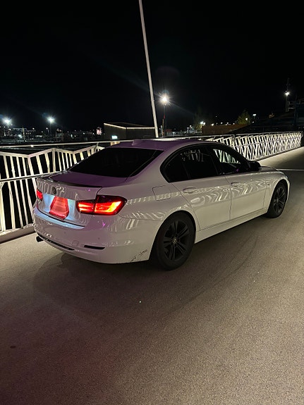 BMW 320d 8 of 10