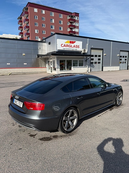 Audi A5 3 of 7