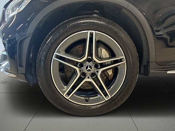 Mercedes-Benz GLC300 e 14 of 18