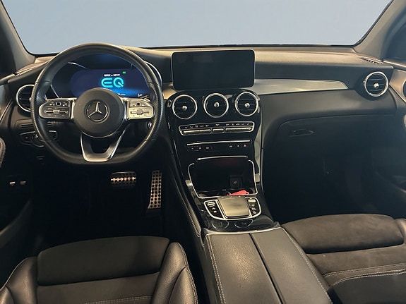 Mercedes-Benz GLC300 e 8 of 18