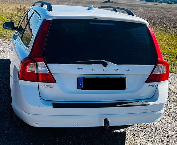 Volvo V70 4 of 16