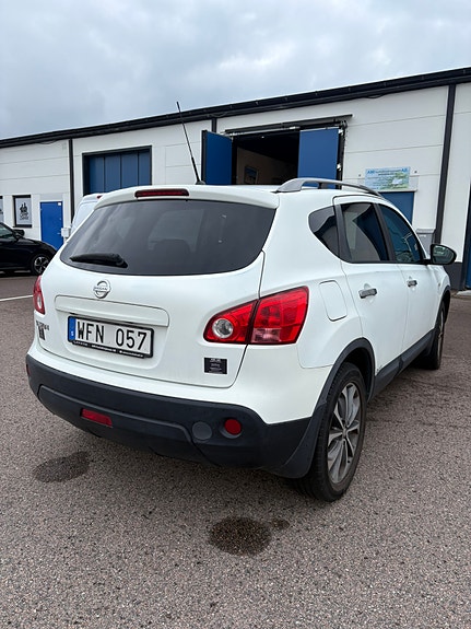 Nissan Qashqai 4 of 8