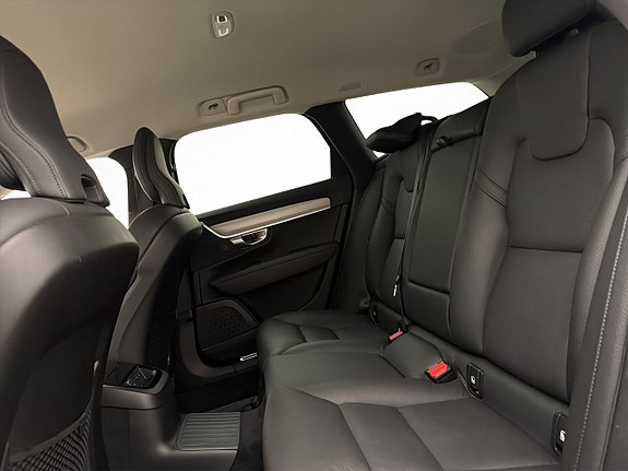 Volvo V90 27 of 30
