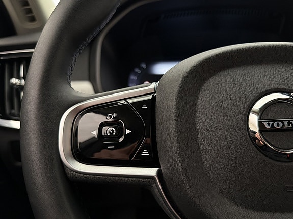 Volvo V90 16 of 30
