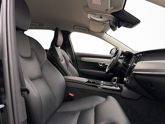 Volvo V90 28 of 30