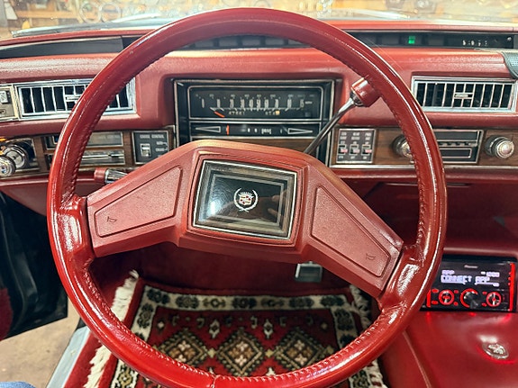 Cadillac Eldorado Biarritz 18 of 25