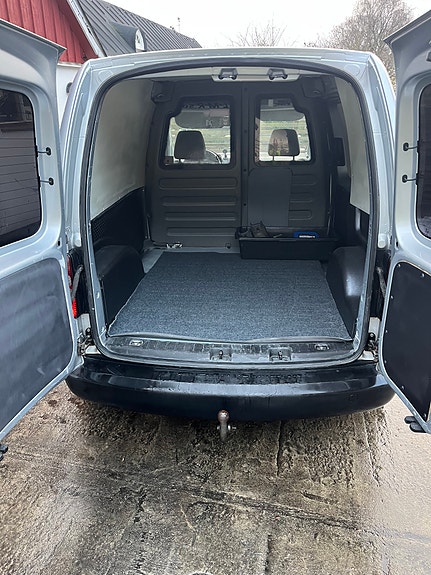 Volkswagen Caddy 3 of 3