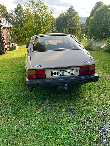 Saab 900 3 of 9