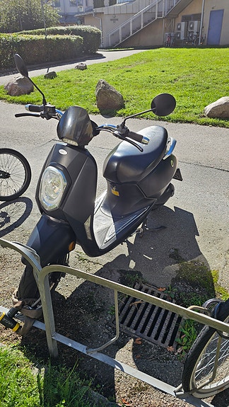 Vespa Vässla 1 2 of 4