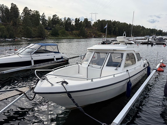 TG 7200 KingCruiser - Suzuki DF150 -21,  Webasto, radar, solceller 3 of 21