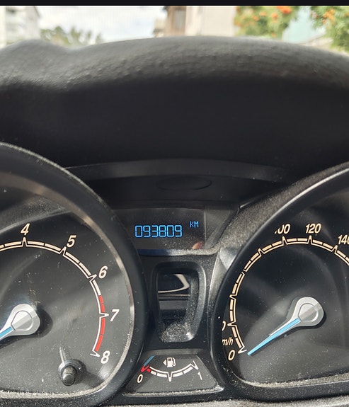 Ford Fiesta 12 of 14