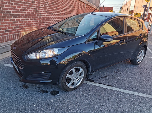 Ford Fiesta 3 of 14