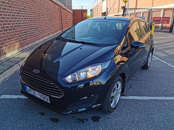Ford Fiesta 9 of 14