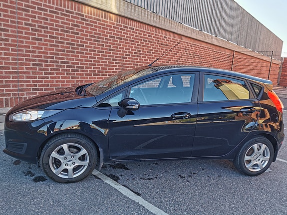 Ford Fiesta 4 of 14