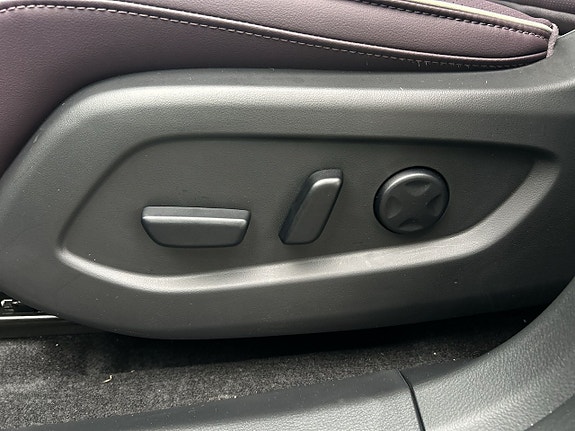 Mazda CX-6e 17 of 27