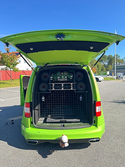 Volkswagen Caddy 10 of 13