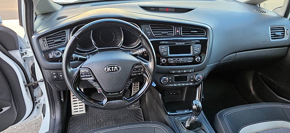 Kia Ceed 15 of 17