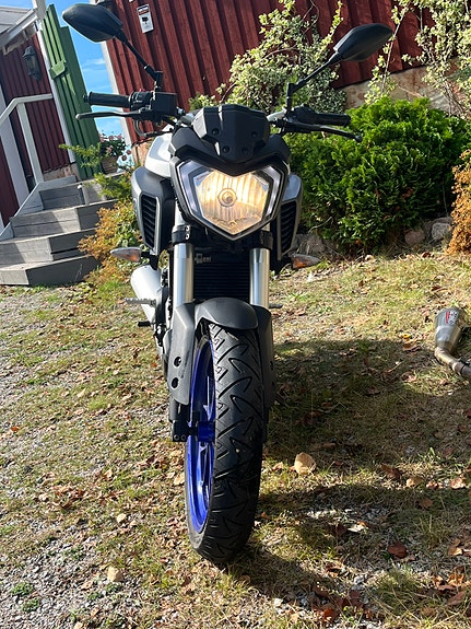 Yamaha MT-125 2 of 5