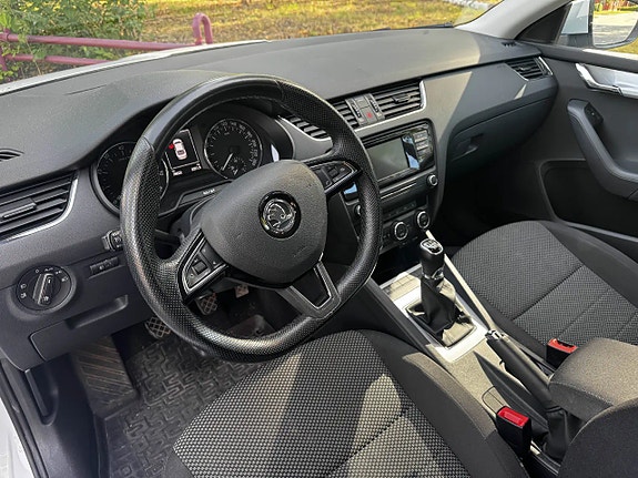 Skoda Octavia 7 of 10