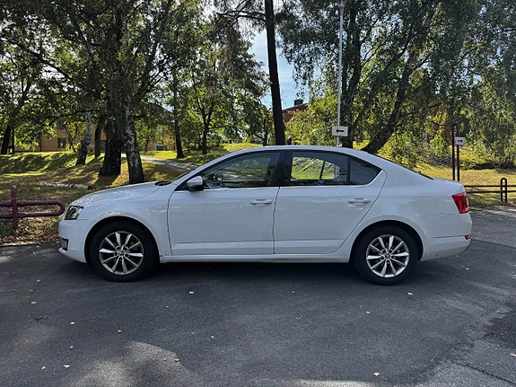 Skoda Octavia 5 of 10