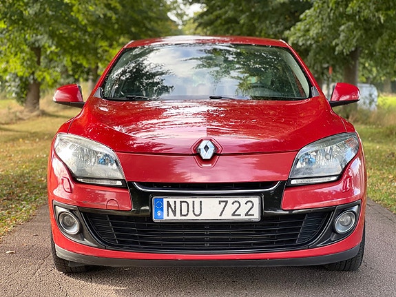 Renault Megane 2 of 15