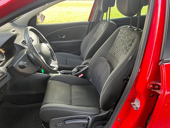 Renault Megane 14 of 15