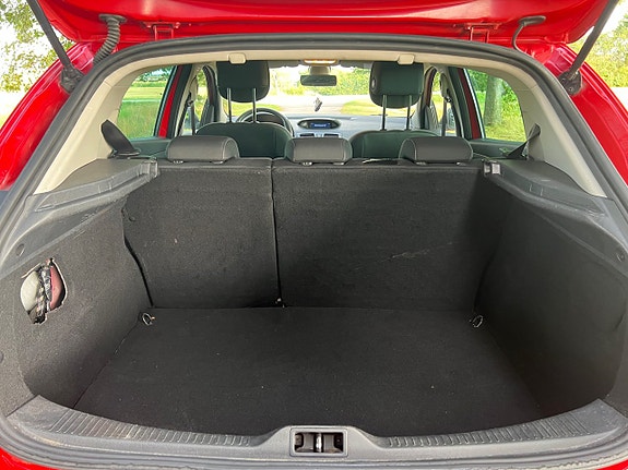 Renault Megane 10 of 15