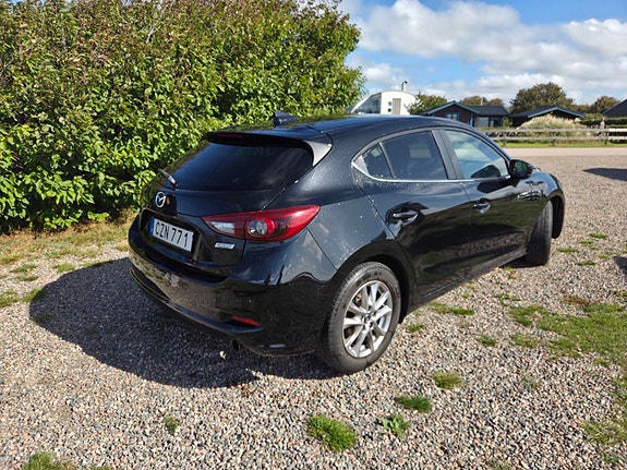 Mazda 3 3 of 3