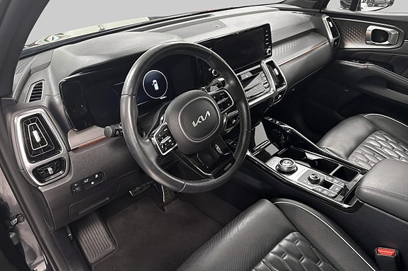 Kia Sorento 9 of 26