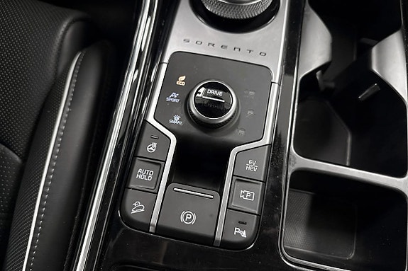 Kia Sorento 17 of 26