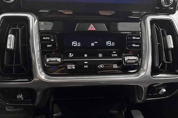 Kia Sorento 22 of 26
