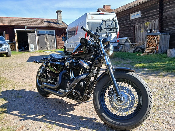 Harley-Davidson Forty-Eight 4 of 8