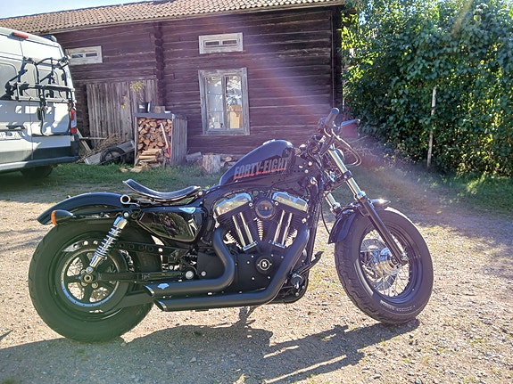 Harley-Davidson Forty-Eight 2 of 8
