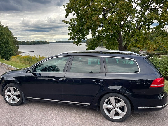 Volkswagen Passat 3 of 8