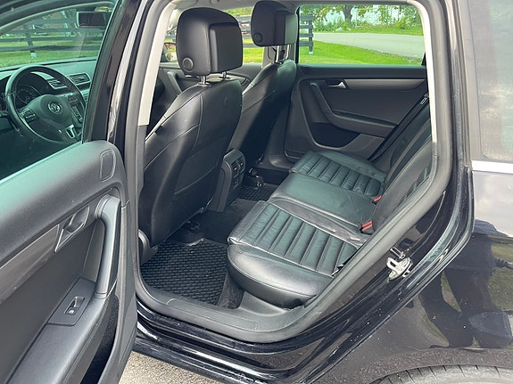 Volkswagen Passat 6 of 8