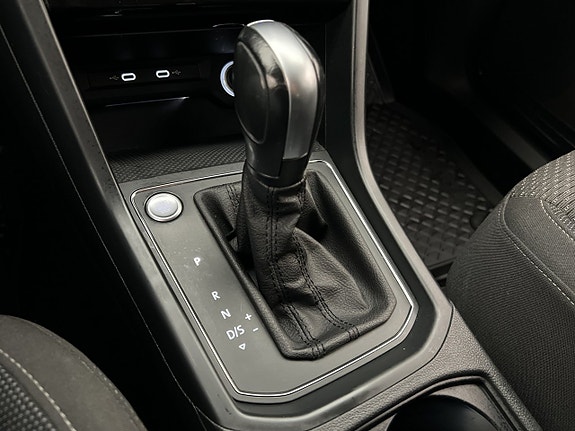 Volkswagen Touran 22 of 30