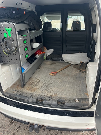 Volkswagen Caddy 4 of 4