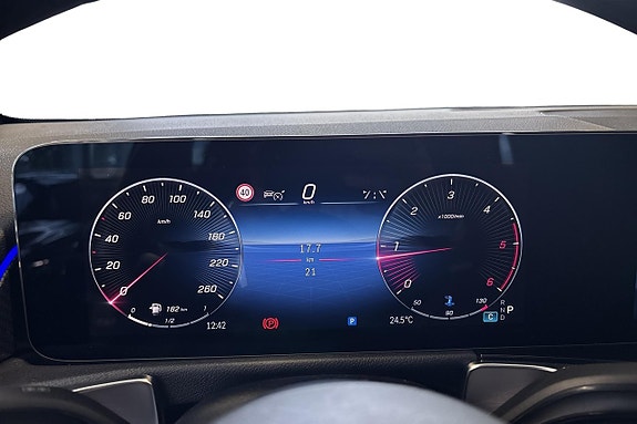 Mercedes-Benz GLB220 d 6 of 15