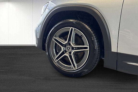 Mercedes-Benz GLB220 d 5 of 15