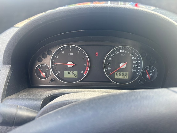 Ford Mondeo 3 of 4