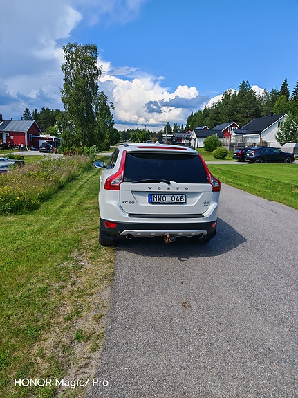 Volvo XC60 3 of 7