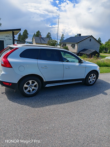 Volvo XC60 4 of 7