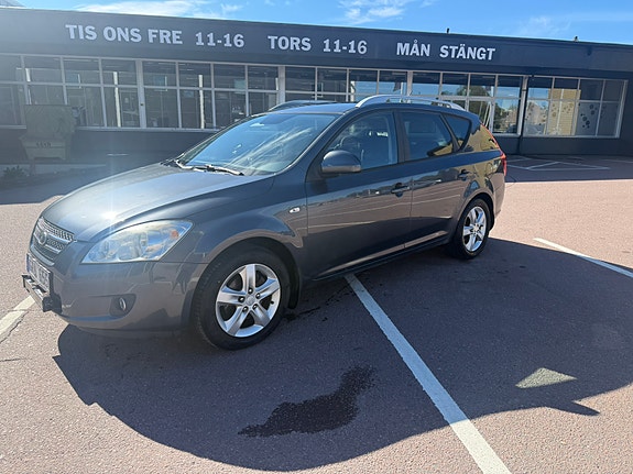 Kia Ceed 2 of 8
