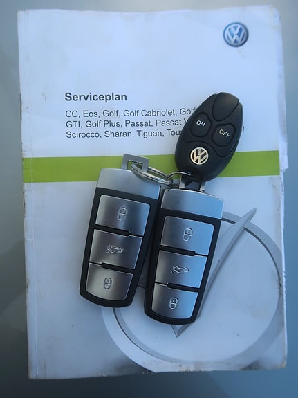 Volkswagen Passat Alltrack 23 of 27