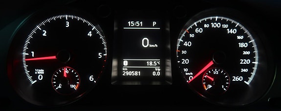 Volkswagen Passat Alltrack 10 of 27